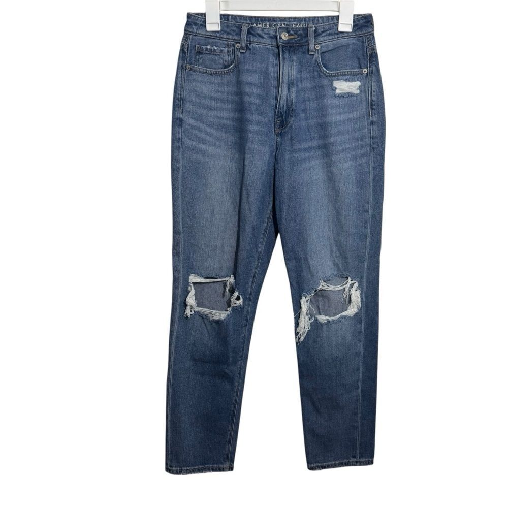 NWOT American Eagle Medium Wash Distressed Mom Jeans